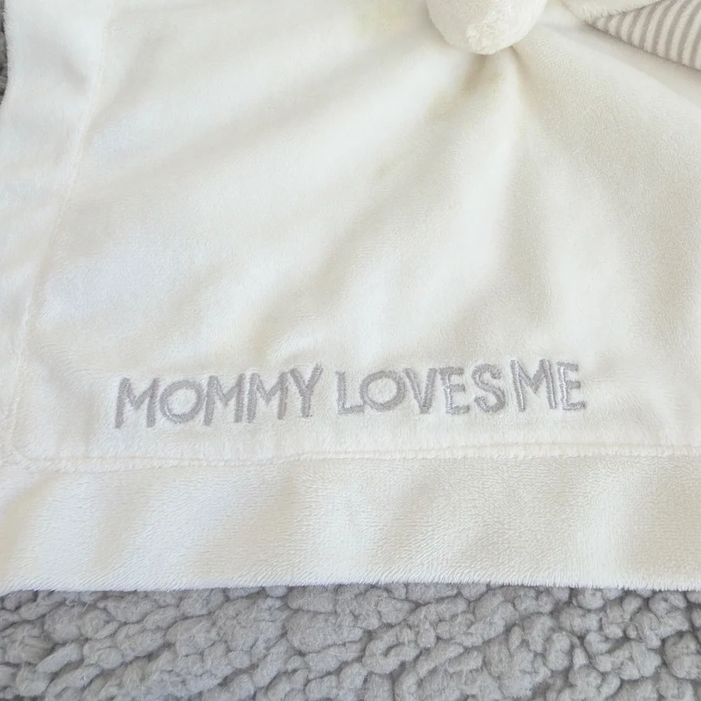 Carter's Giraffe Lovey Kids OS Cream Excellent Mommy Loves Me Security Blanket